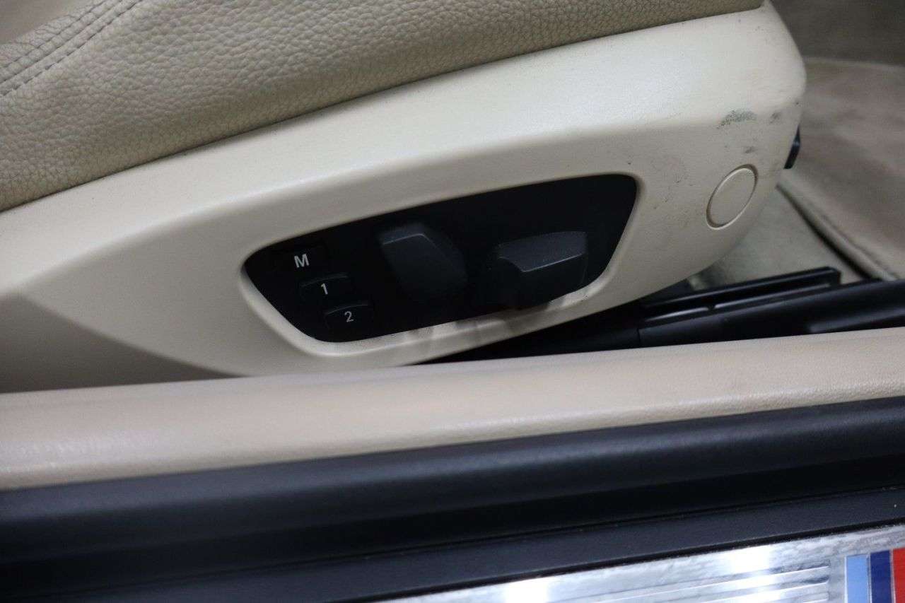 2011 BMW 3 SERIES 2011 BMW 3 SERIES