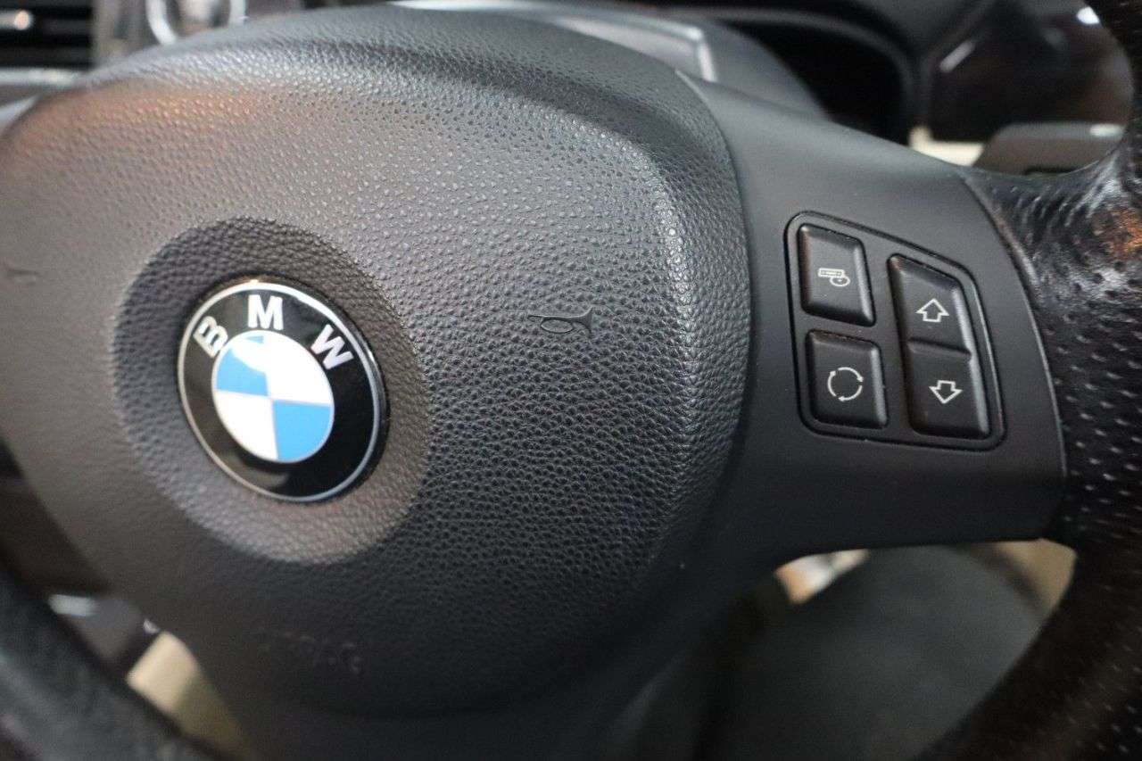 2011 BMW 3 SERIES 2011 BMW 3 SERIES