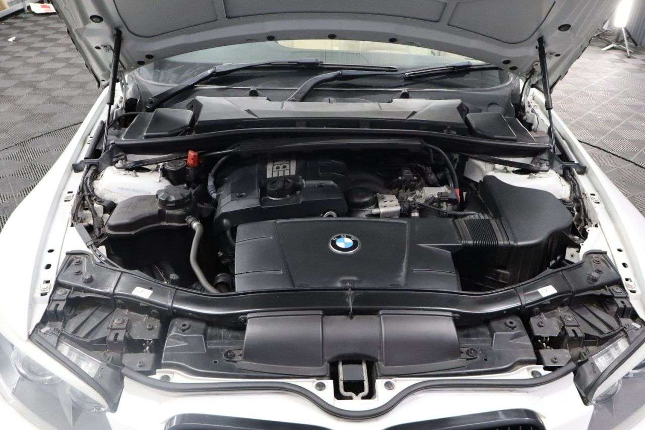 2011 BMW 3 SERIES 2011 BMW 3 SERIES
