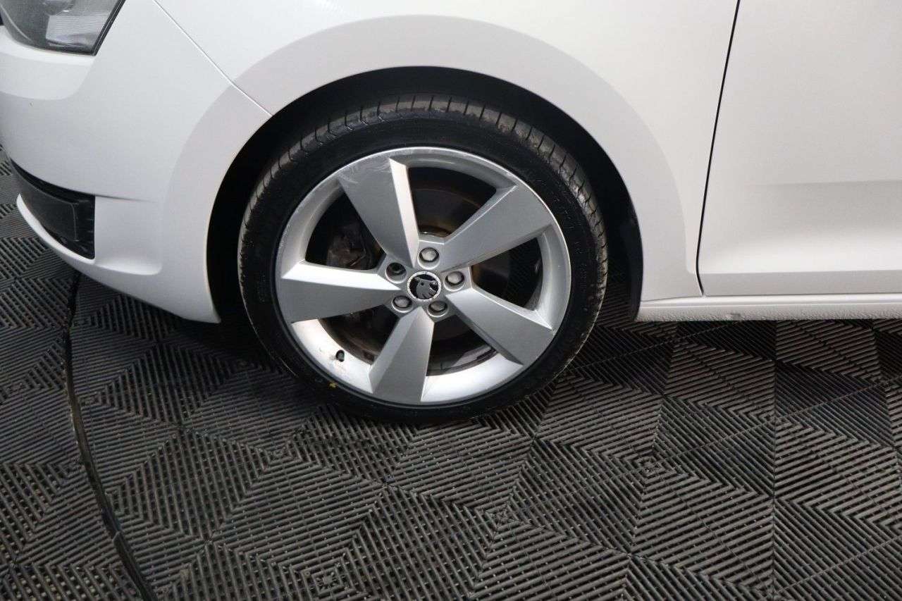 2014 SKODA RAPID SPACEBACK 2014 SKODA RAPID SPACEBACK