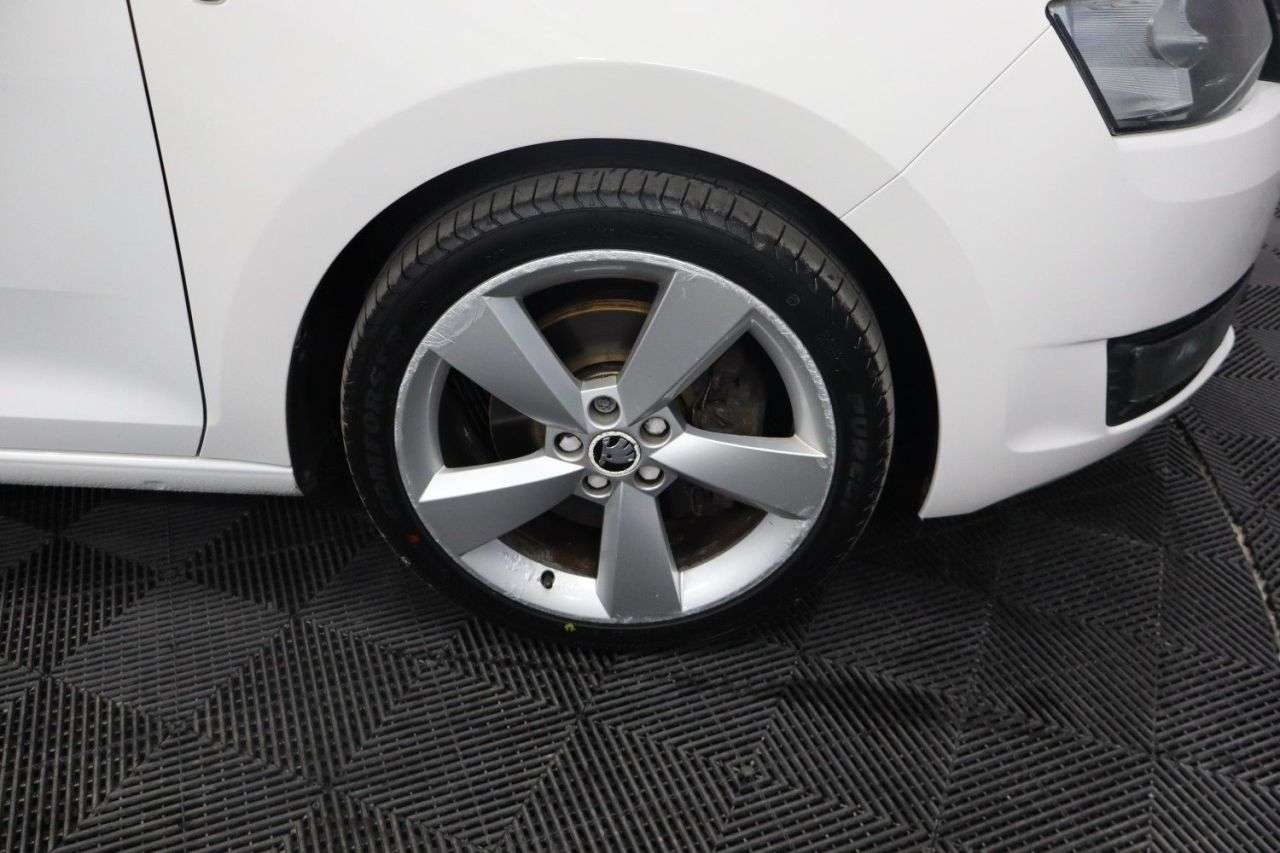 2014 SKODA RAPID SPACEBACK 2014 SKODA RAPID SPACEBACK