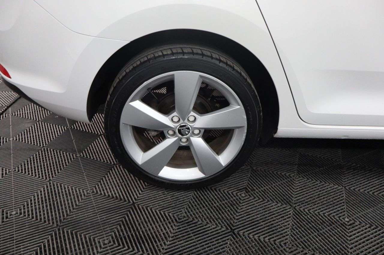 2014 SKODA RAPID SPACEBACK 2014 SKODA RAPID SPACEBACK