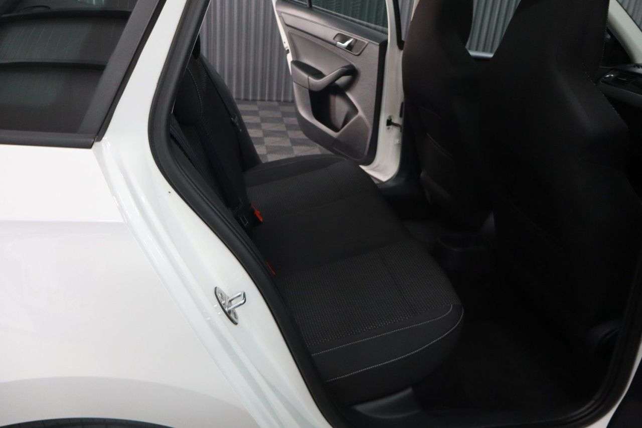2014 SKODA RAPID SPACEBACK 2014 SKODA RAPID SPACEBACK
