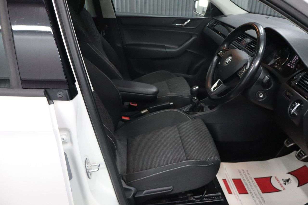 2014 SKODA RAPID SPACEBACK 2014 SKODA RAPID SPACEBACK