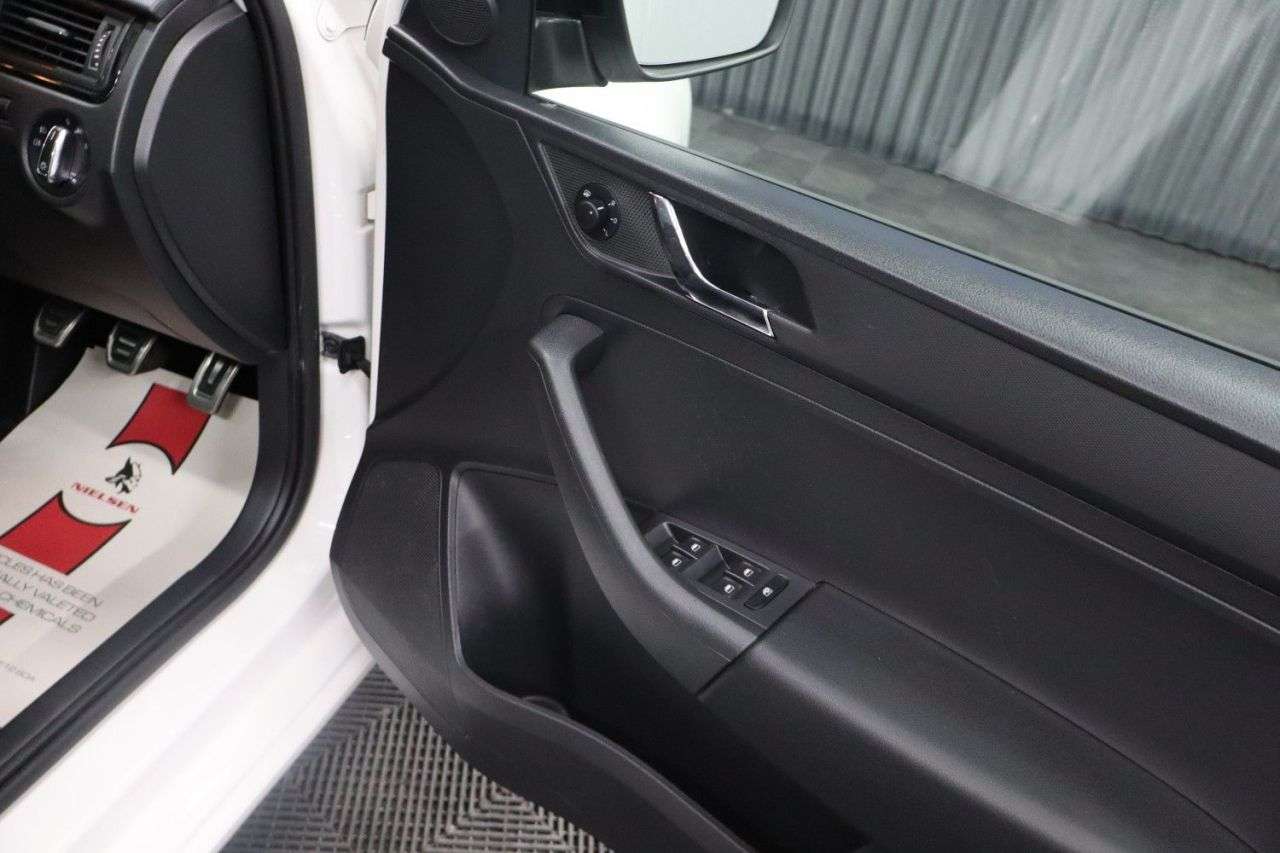 2014 SKODA RAPID SPACEBACK 2014 SKODA RAPID SPACEBACK
