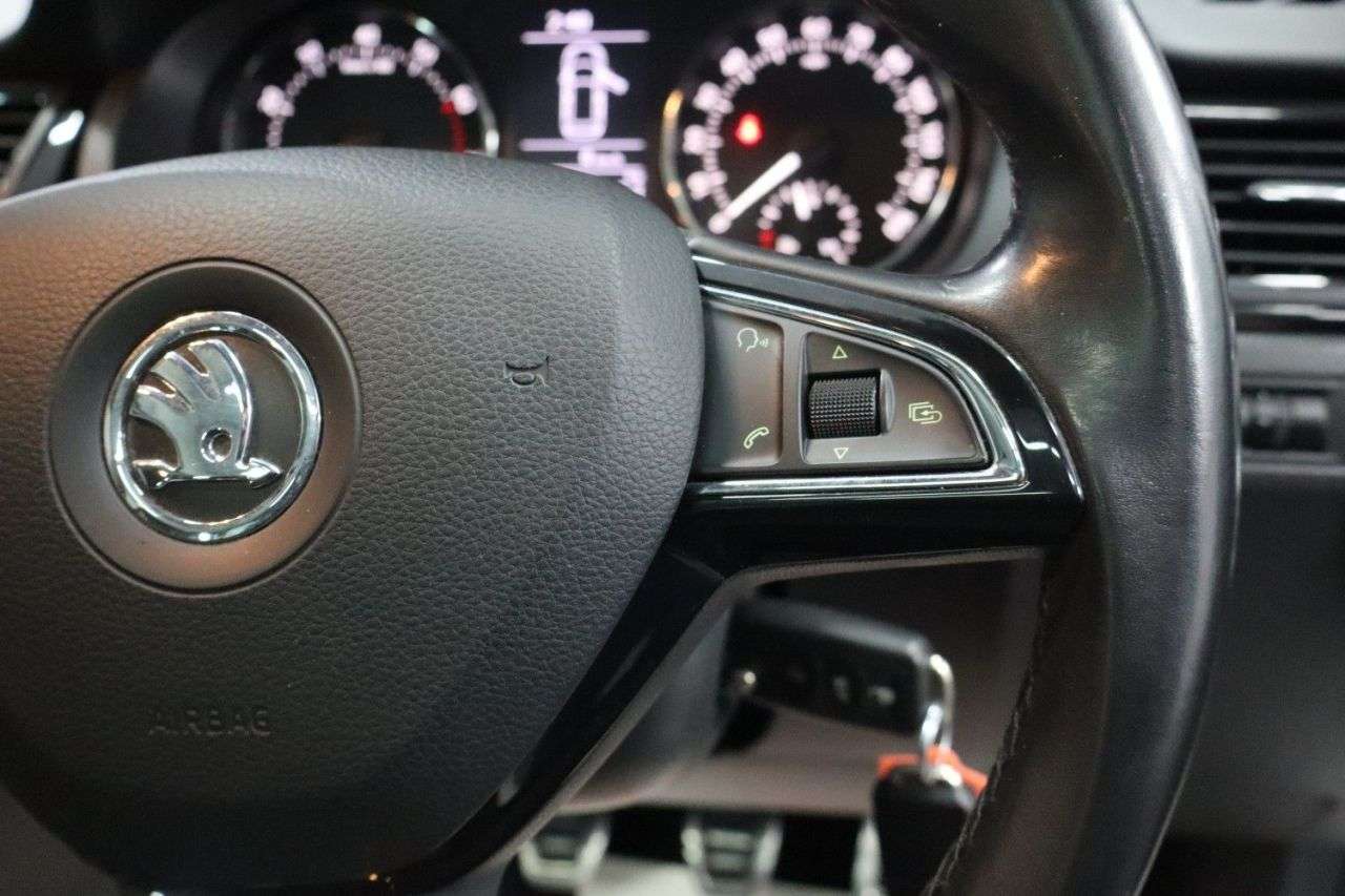 2014 SKODA RAPID SPACEBACK 2014 SKODA RAPID SPACEBACK