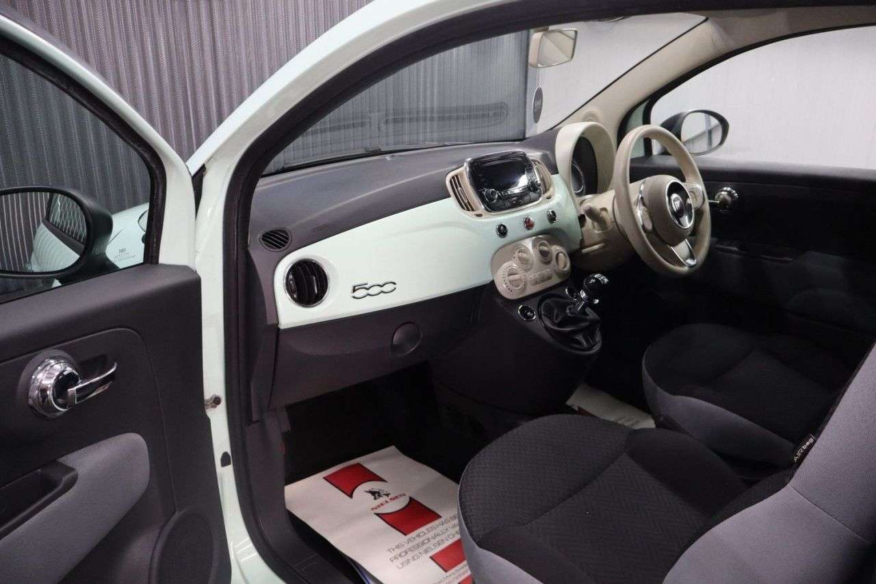 2016 FIAT 500 2016 FIAT 500