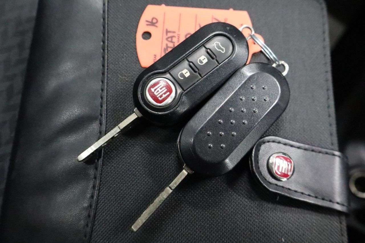 2016 FIAT 500 2016 FIAT 500