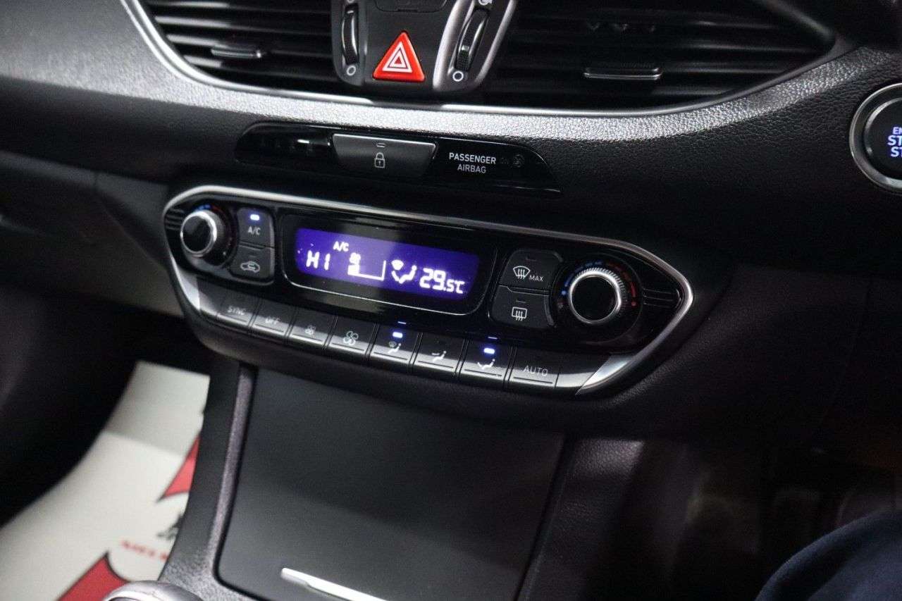 2018 HYUNDAI I30 2018 HYUNDAI I30