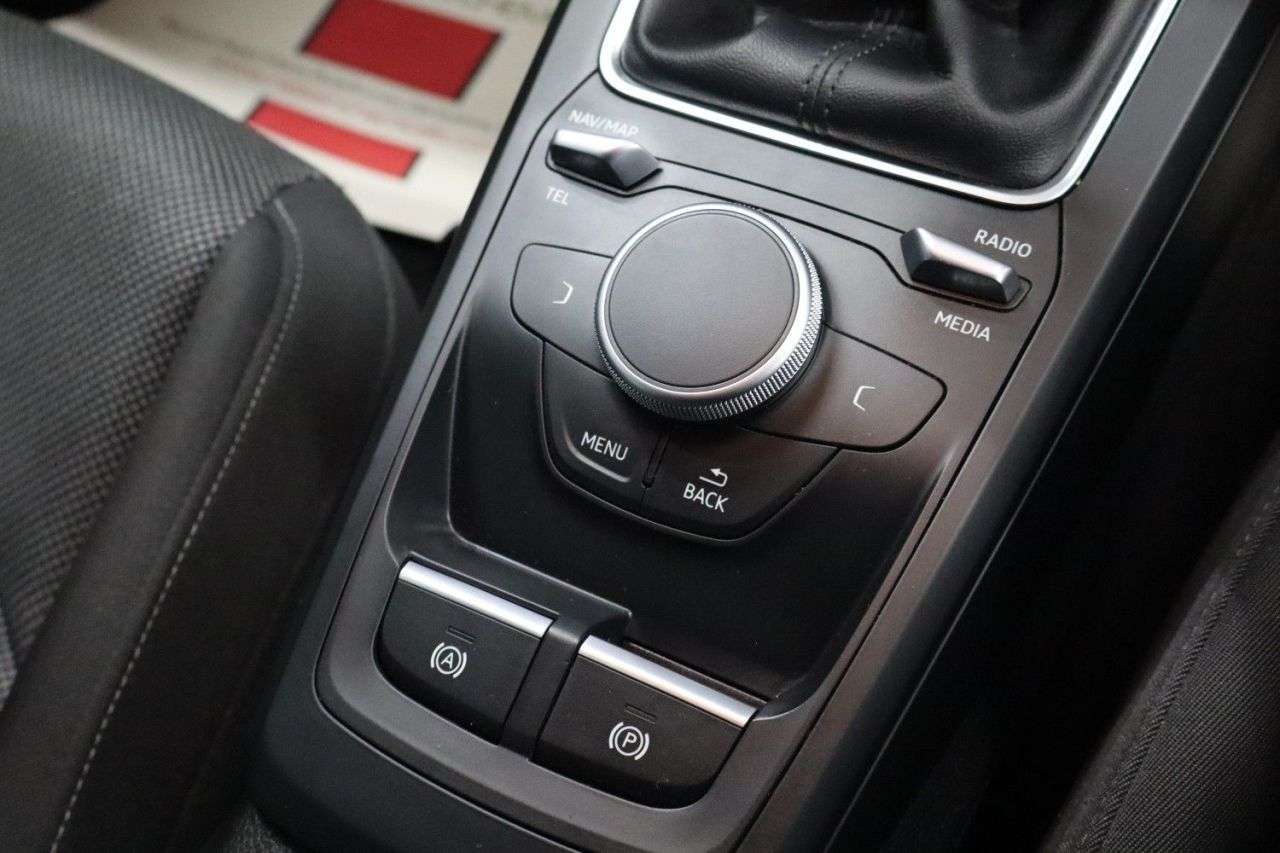 2018 AUDI Q2 2018 AUDI Q2