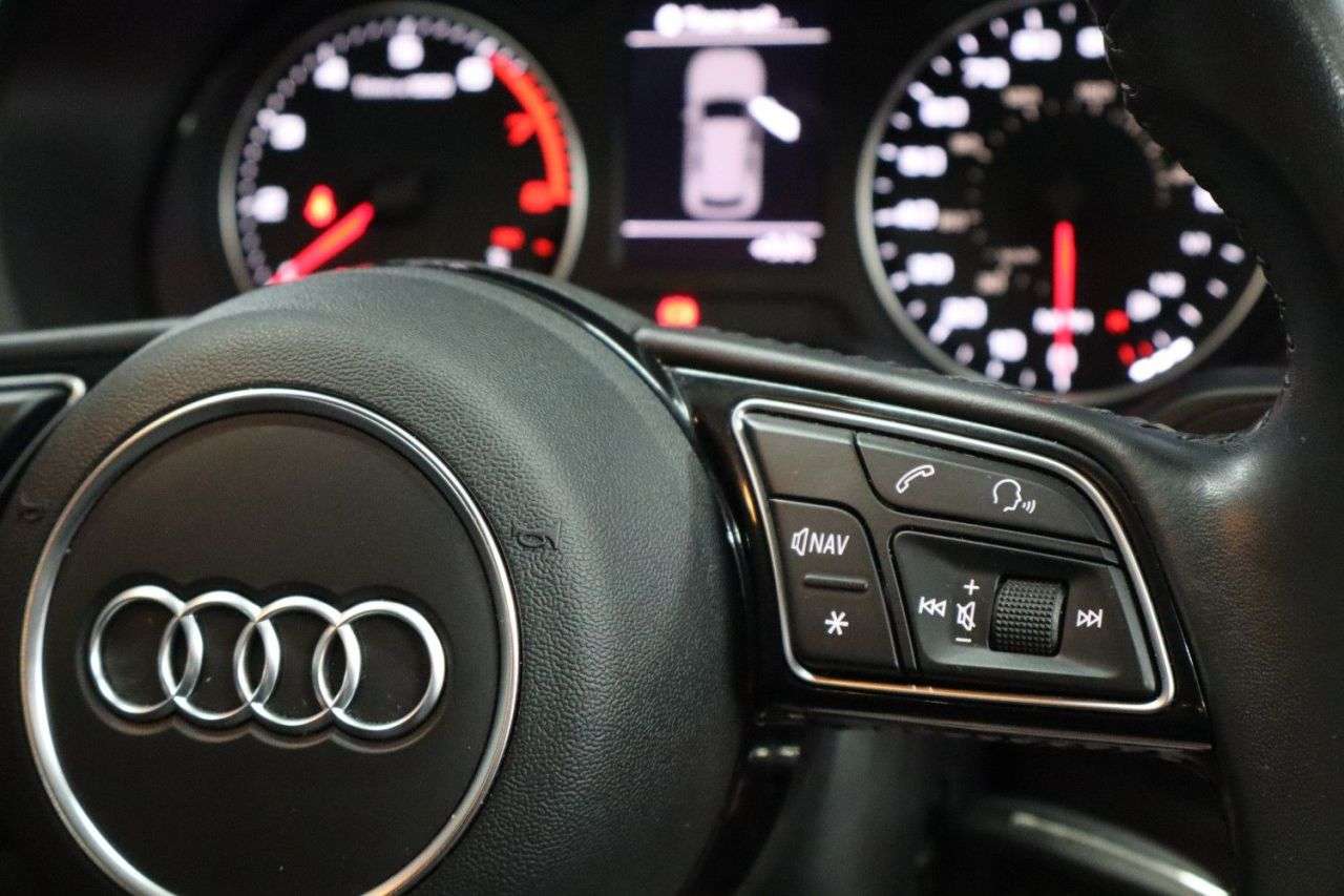2018 AUDI Q2 2018 AUDI Q2