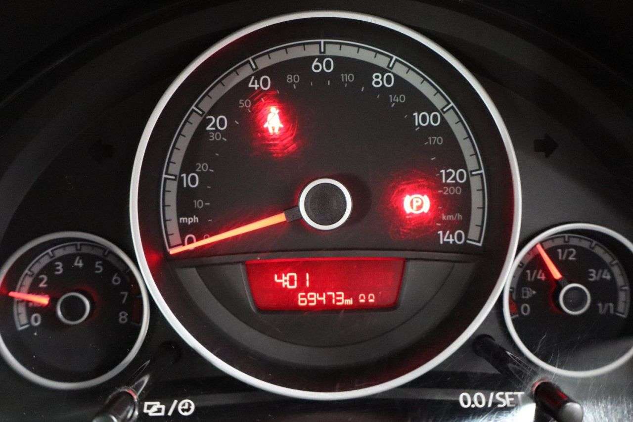 2017 VOLKSWAGEN UP! 2017 VOLKSWAGEN UP!