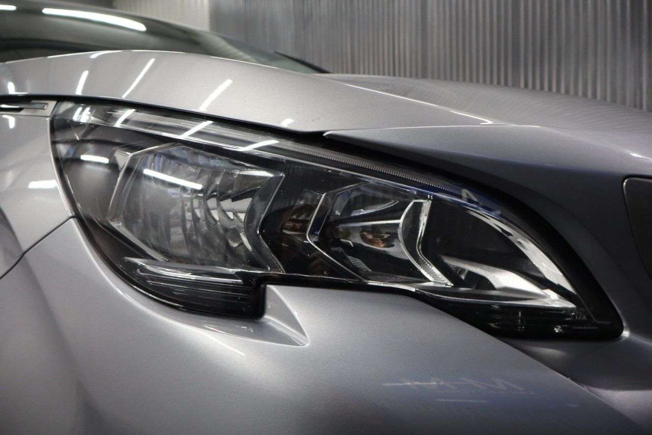 2017 PEUGEOT 3008 2017 PEUGEOT 3008