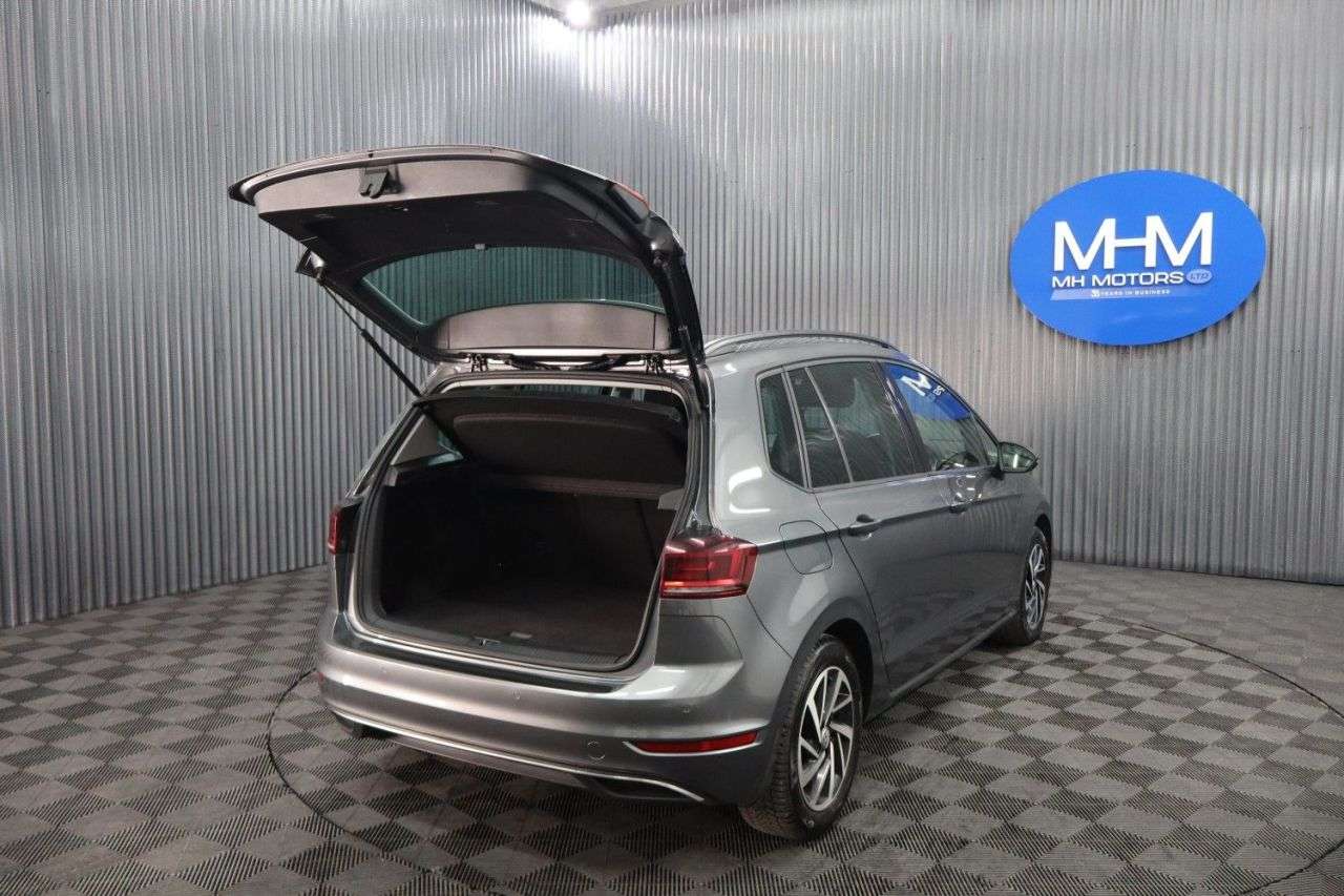 2019 VOLKSWAGEN GOLF SV 2019 VOLKSWAGEN GOLF SV
