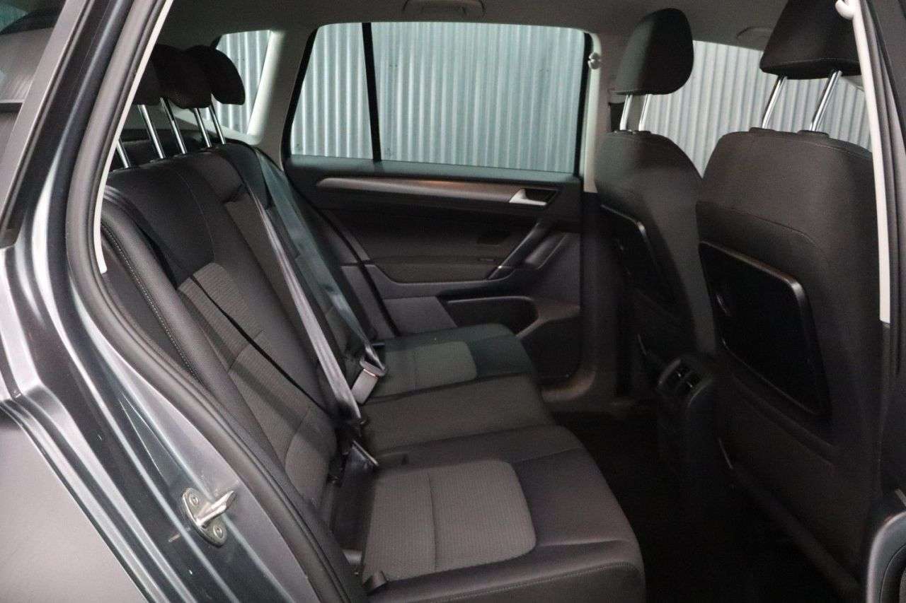 2019 VOLKSWAGEN GOLF SV 2019 VOLKSWAGEN GOLF SV