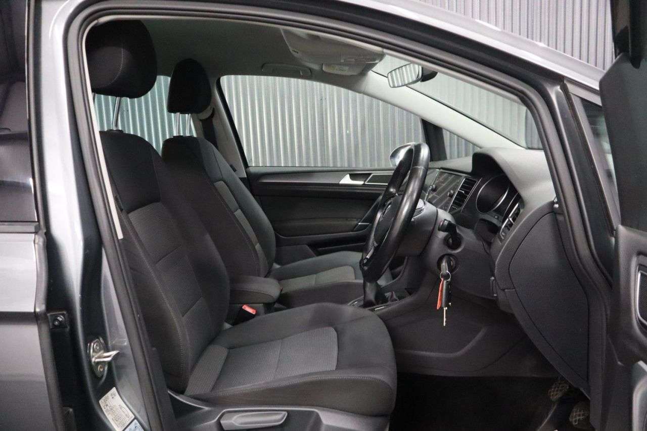 2019 VOLKSWAGEN GOLF SV 2019 VOLKSWAGEN GOLF SV