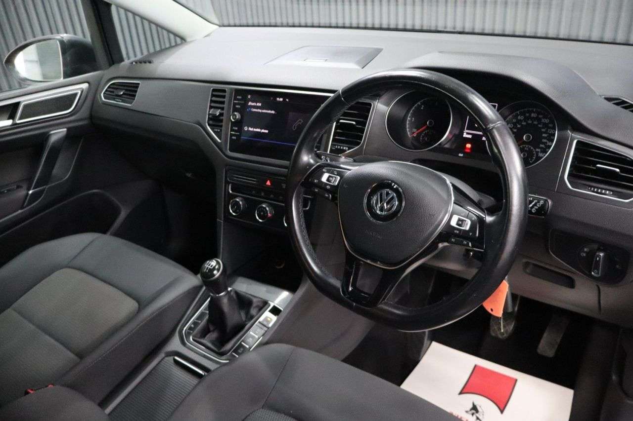 2019 VOLKSWAGEN GOLF SV 2019 VOLKSWAGEN GOLF SV