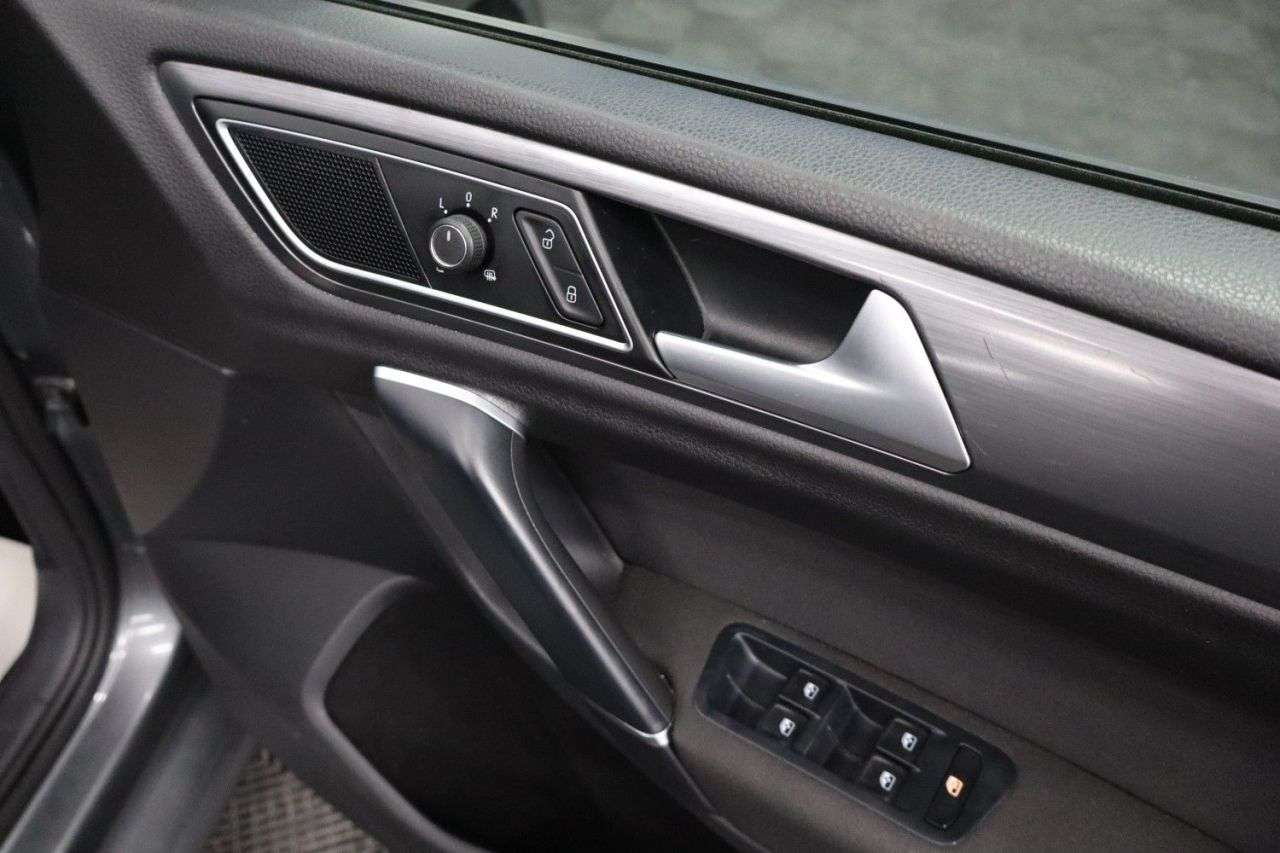 2019 VOLKSWAGEN GOLF SV 2019 VOLKSWAGEN GOLF SV