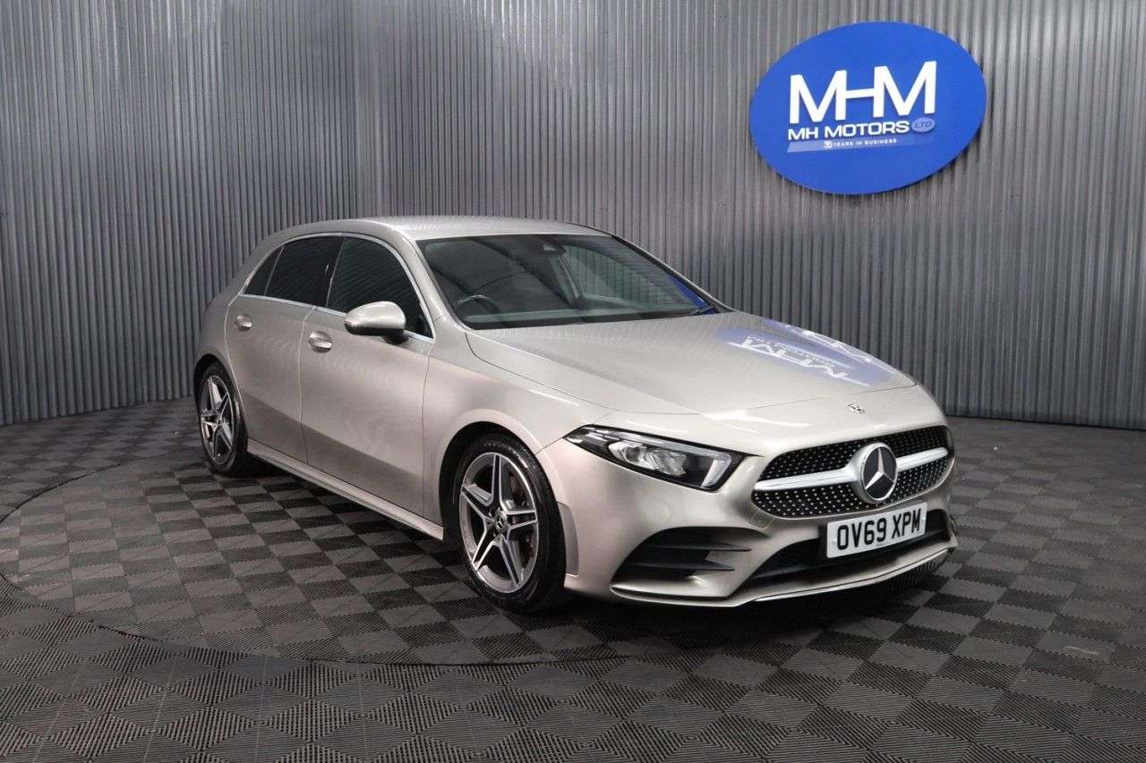 A 2019 MERCEDES-BENZ A-CLASS 1.3 A200 AMG Line Hatchback 5dr Petrol Manual Euro 6 (s/s) (163 ps) STUNNIN A 2019 MERCEDES-BENZ A-CLASS 1.3 A200 AMG Line Hatchback 5dr Petrol Manual Euro 6 (s/s) (163 ps) STUNNIN