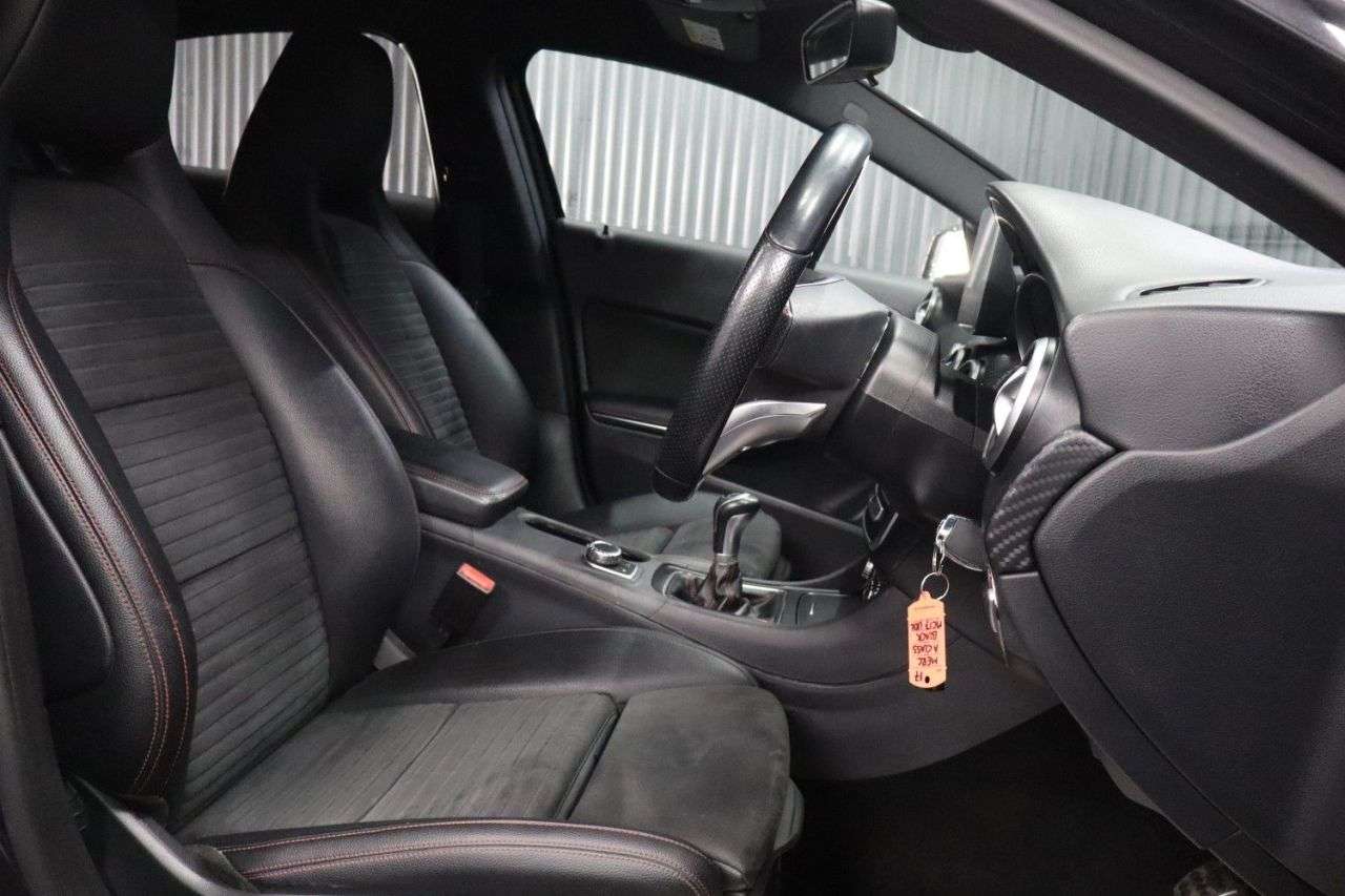 2017 MERCEDES-BENZ A-CLASS 2017 MERCEDES-BENZ A-CLASS