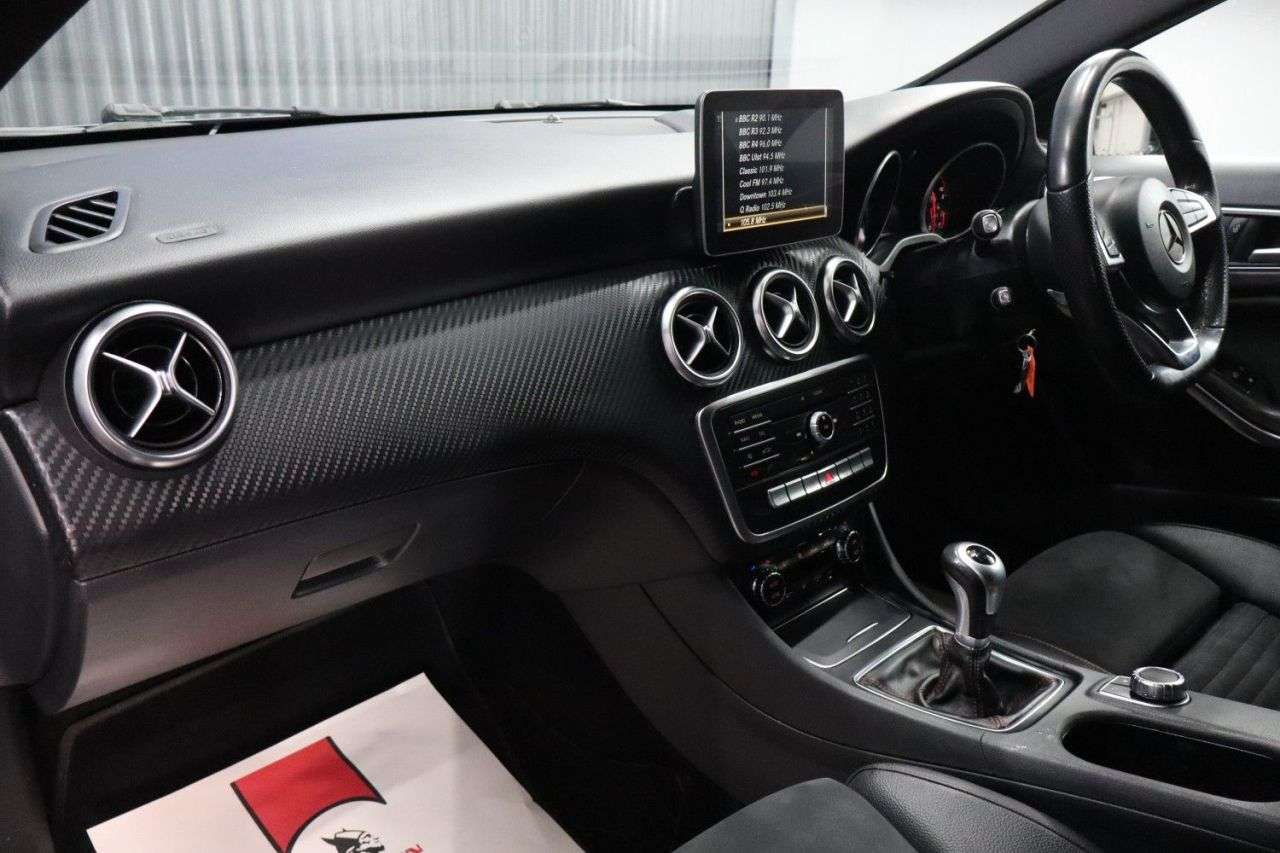 2017 MERCEDES-BENZ A-CLASS 2017 MERCEDES-BENZ A-CLASS