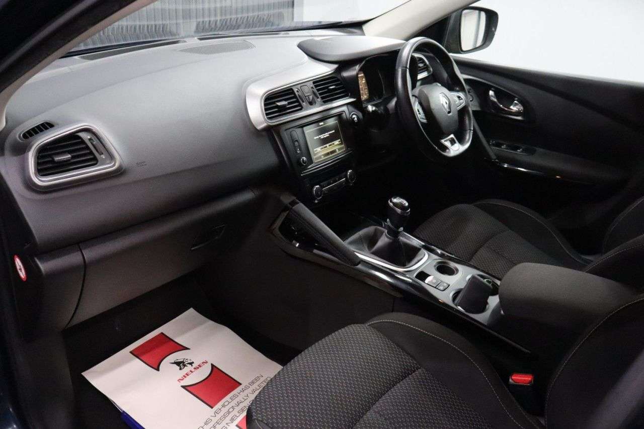 2017 RENAULT KADJAR 2017 RENAULT KADJAR