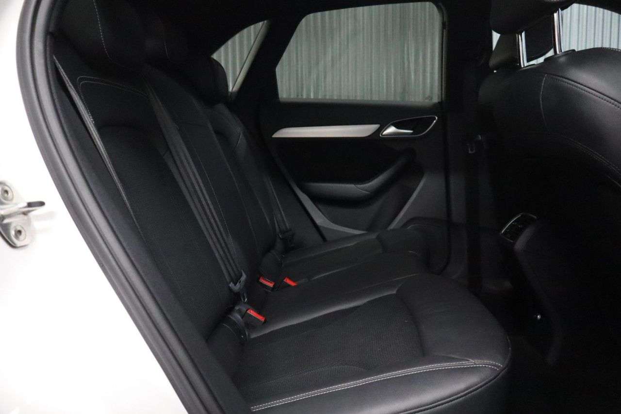 2018 AUDI Q3 2018 AUDI Q3