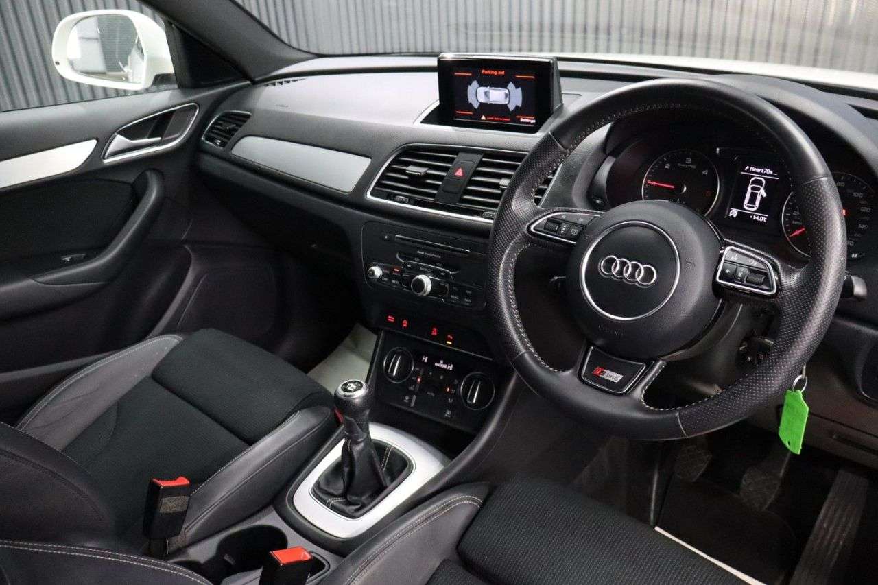 2018 AUDI Q3 2018 AUDI Q3