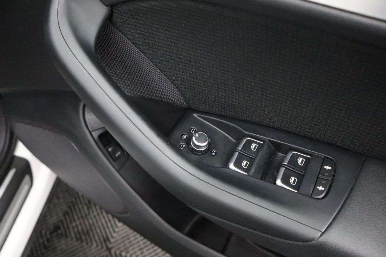 2018 AUDI Q3 2018 AUDI Q3