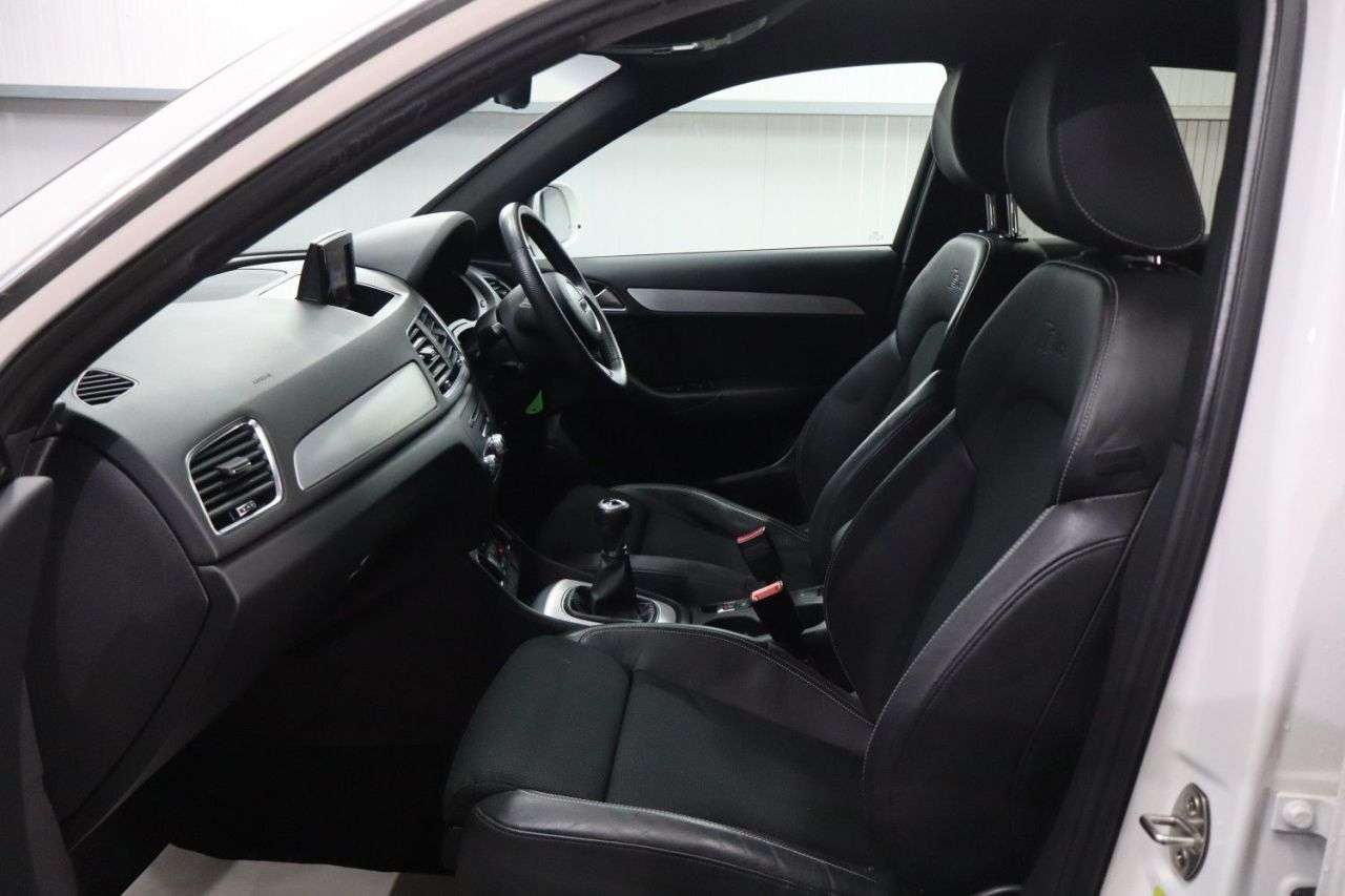 2018 AUDI Q3 2018 AUDI Q3