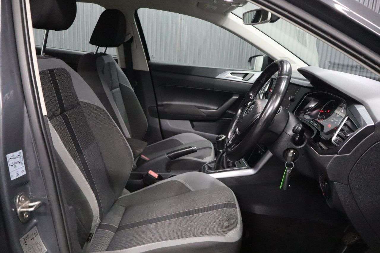 2019 VOLKSWAGEN POLO 2019 VOLKSWAGEN POLO