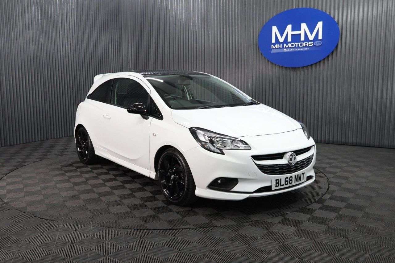A 2019 VAUXHALL CORSA 1.4i ecoTEC SRi VX Line Nav Black Hatchback 3dr Petrol Manual Euro 6 (75 ps A 2019 VAUXHALL CORSA 1.4i ecoTEC SRi VX Line Nav Black Hatchback 3dr Petrol Manual Euro 6 (75 ps