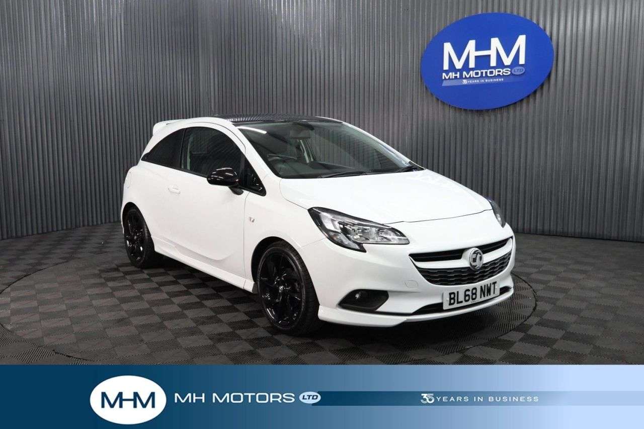 A 2019 VAUXHALL CORSA 1.4i ecoTEC SRi VX Line Nav Black Hatchback 3dr Petrol Manual Euro 6 (75 ps A 2019 VAUXHALL CORSA 1.4i ecoTEC SRi VX Line Nav Black Hatchback 3dr Petrol Manual Euro 6 (75 ps