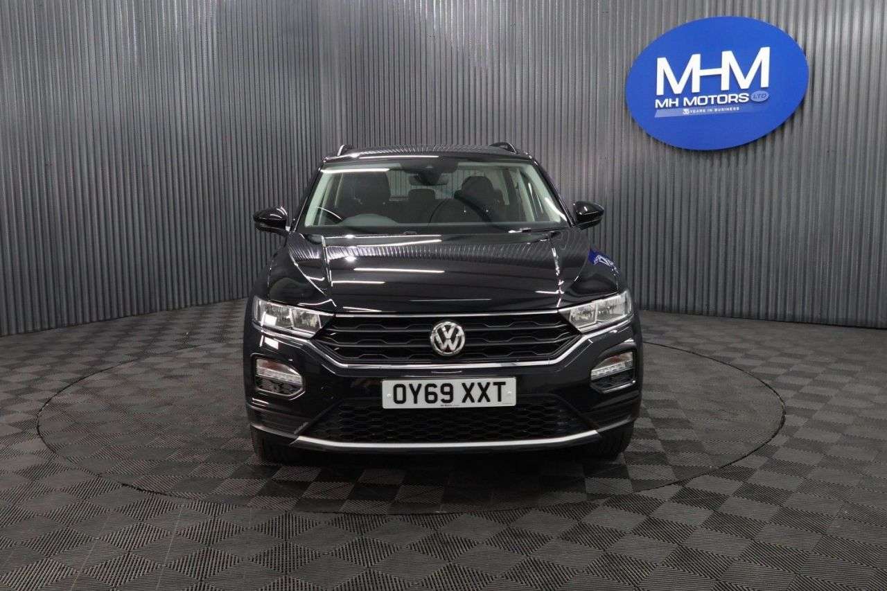 A 2019 VOLKSWAGEN T-ROC 1.6 TDI SE SUV 5dr Diesel Manual Euro 6 (s/s) (115 ps) LONG MOT / LOW INSUR A 2019 VOLKSWAGEN T-ROC 1.6 TDI SE SUV 5dr Diesel Manual Euro 6 (s/s) (115 ps) LONG MOT / LOW INSUR