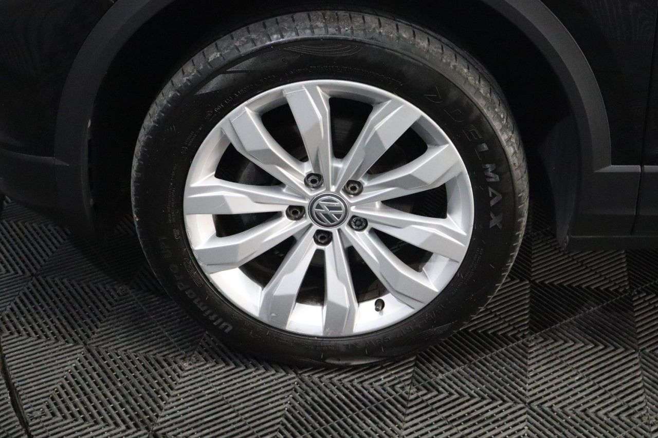 2019 VOLKSWAGEN T-ROC 2019 VOLKSWAGEN T-ROC