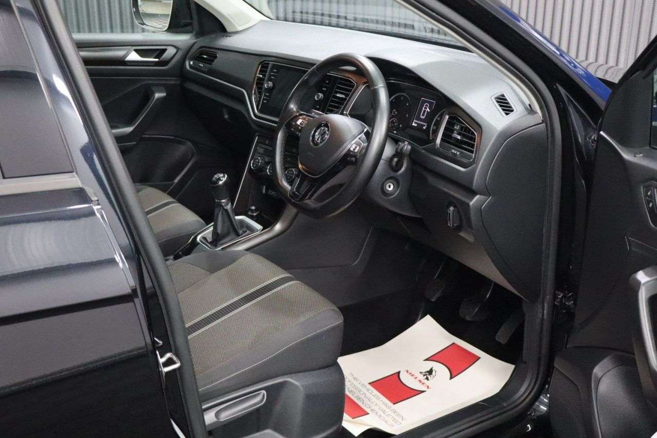 2019 VOLKSWAGEN T-ROC 2019 VOLKSWAGEN T-ROC