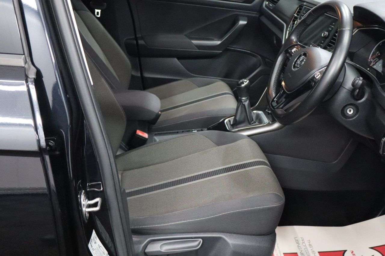 2019 VOLKSWAGEN T-ROC 2019 VOLKSWAGEN T-ROC