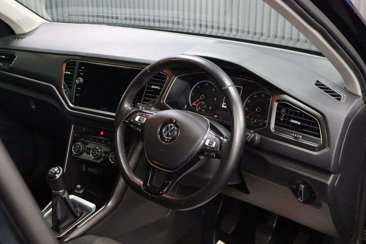 2019 VOLKSWAGEN T-ROC 2019 VOLKSWAGEN T-ROC