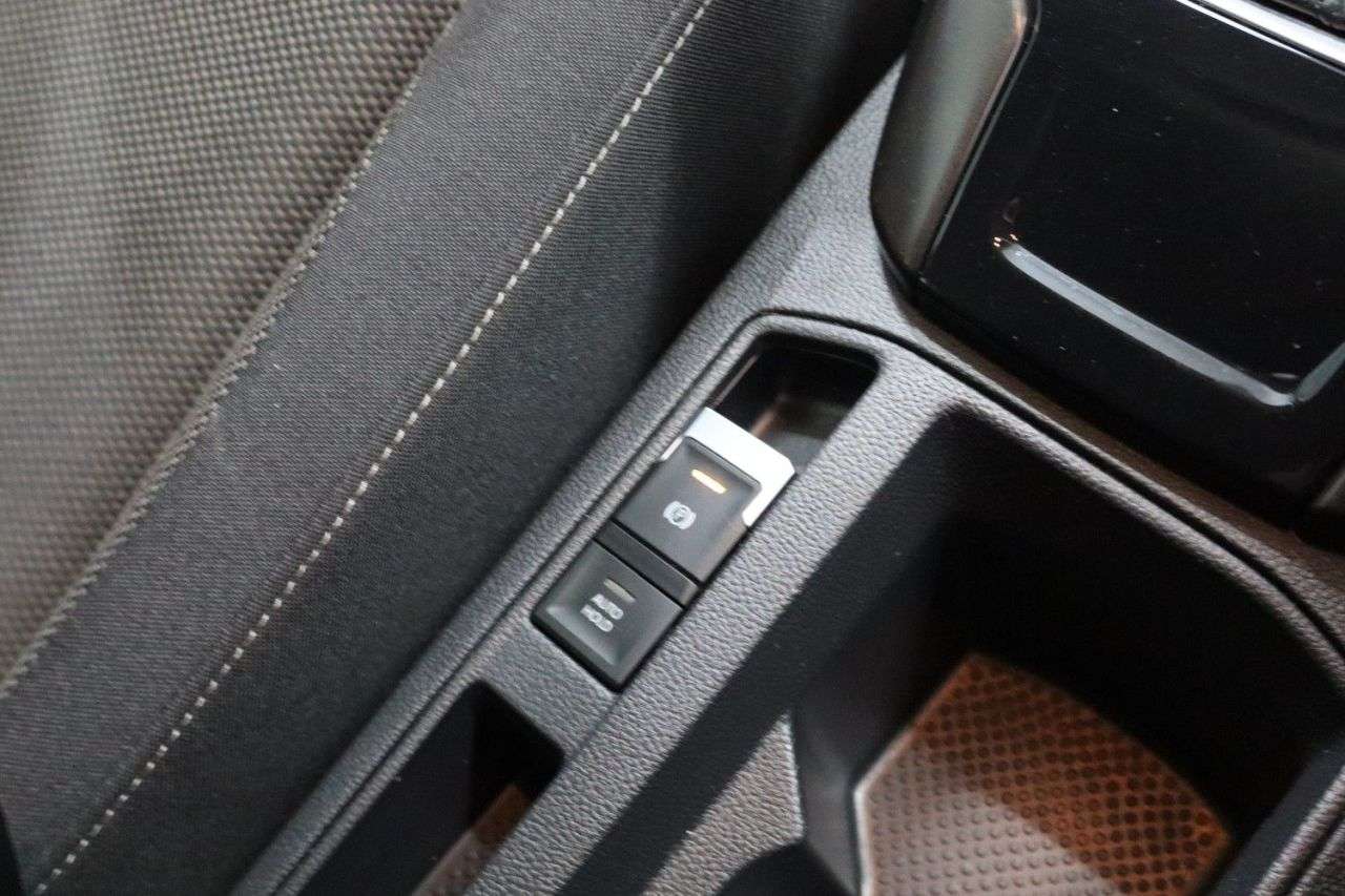 2019 VOLKSWAGEN T-ROC 2019 VOLKSWAGEN T-ROC