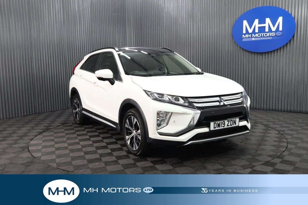 A 2019 MITSUBISHI ECLIPSE CROSS 1.5T GPF 4 SUV 5dr Petrol CVT 4WD Euro 6 (s/s) (163 ps) DOUBLE SUNROOF / RE A 2019 MITSUBISHI ECLIPSE CROSS 1.5T GPF 4 SUV 5dr Petrol CVT 4WD Euro 6 (s/s) (163 ps) DOUBLE SUNROOF / RE