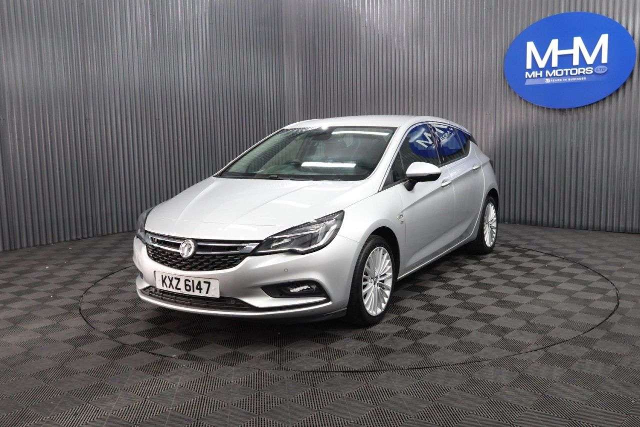 A 2017 VAUXHALL ASTRA 1.4i Elite Hatchback 5dr Petrol Manual Euro 6 (100 ps) LOW INSURANCE GROUP A 2017 VAUXHALL ASTRA 1.4i Elite Hatchback 5dr Petrol Manual Euro 6 (100 ps) LOW INSURANCE GROUP