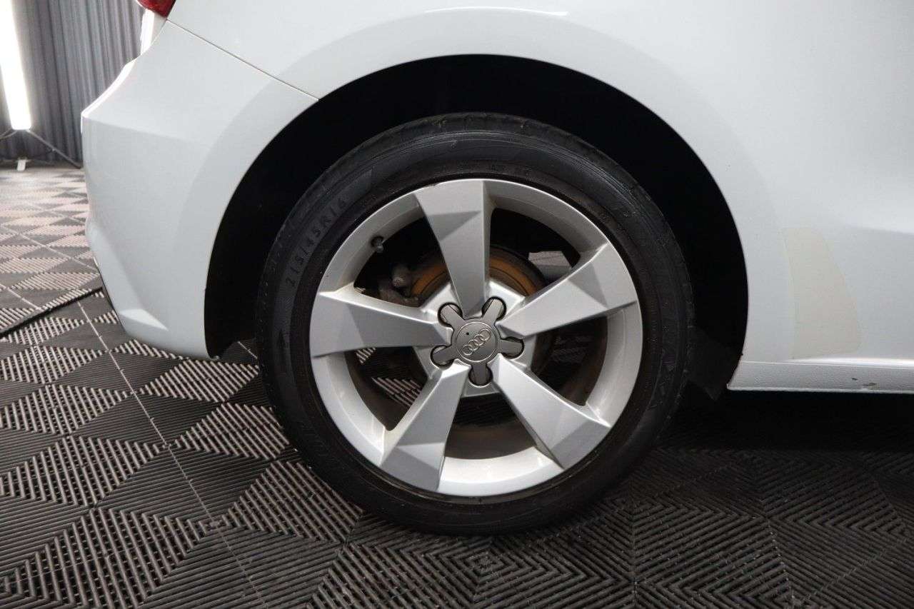2017 AUDI A1 2017 AUDI A1