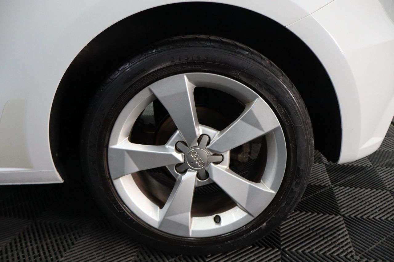 2017 AUDI A1 2017 AUDI A1