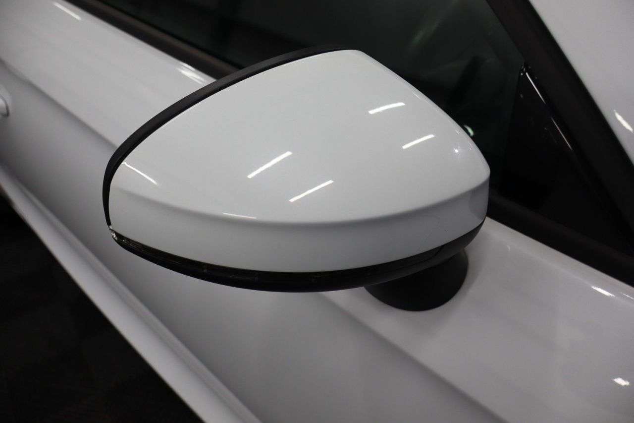 2017 AUDI A1 2017 AUDI A1
