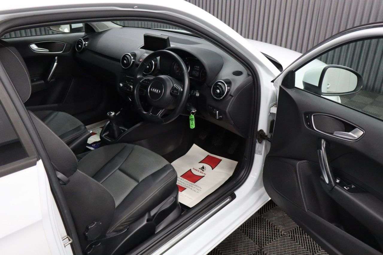 2017 AUDI A1 2017 AUDI A1