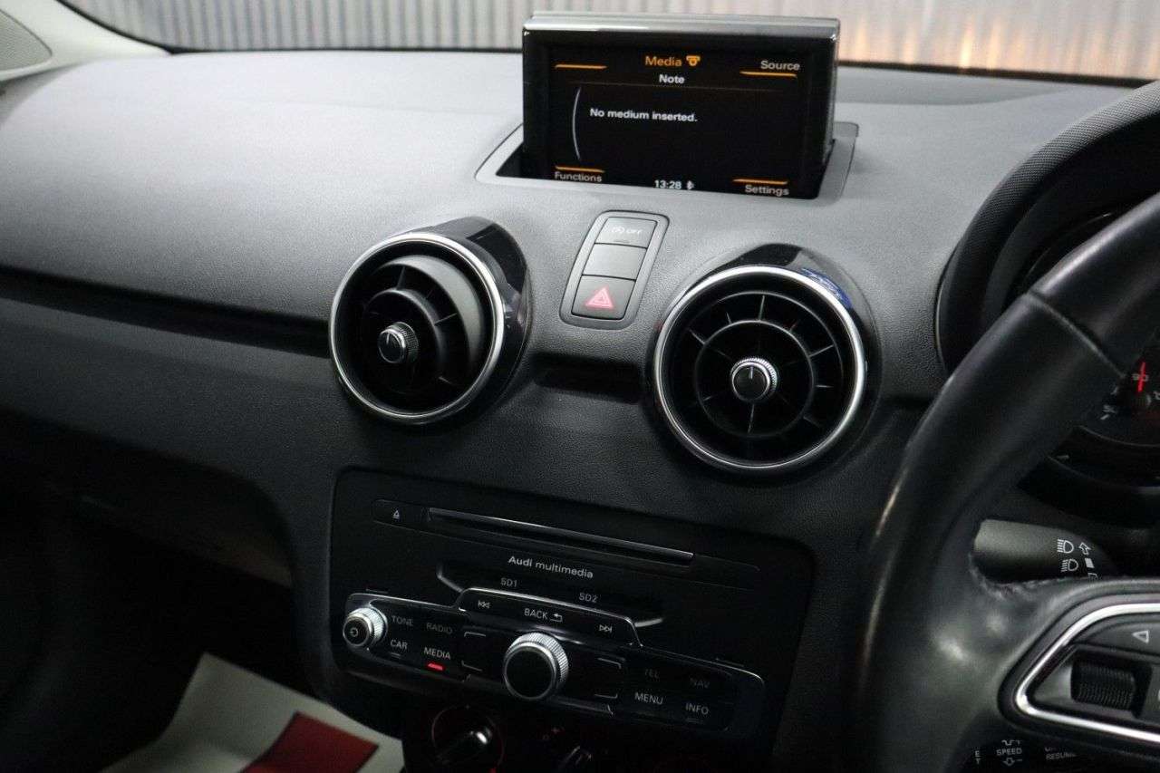 2017 AUDI A1 2017 AUDI A1
