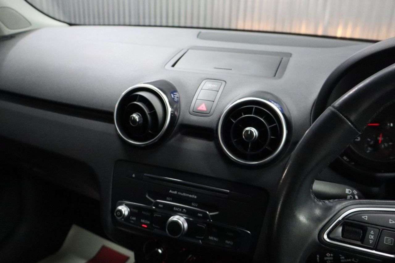 2017 AUDI A1 2017 AUDI A1