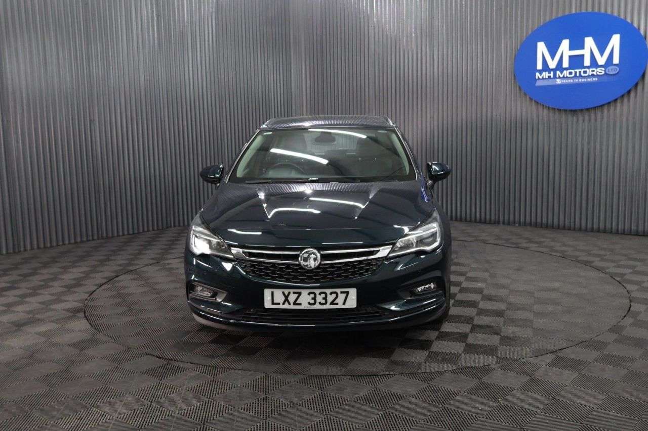 A 2017 VAUXHALL ASTRA 1.4i Turbo Elite Sports Tourer 5dr Petrol Auto Euro 6 (s/s) (150 ps) LONG M A 2017 VAUXHALL ASTRA 1.4i Turbo Elite Sports Tourer 5dr Petrol Auto Euro 6 (s/s) (150 ps) LONG M