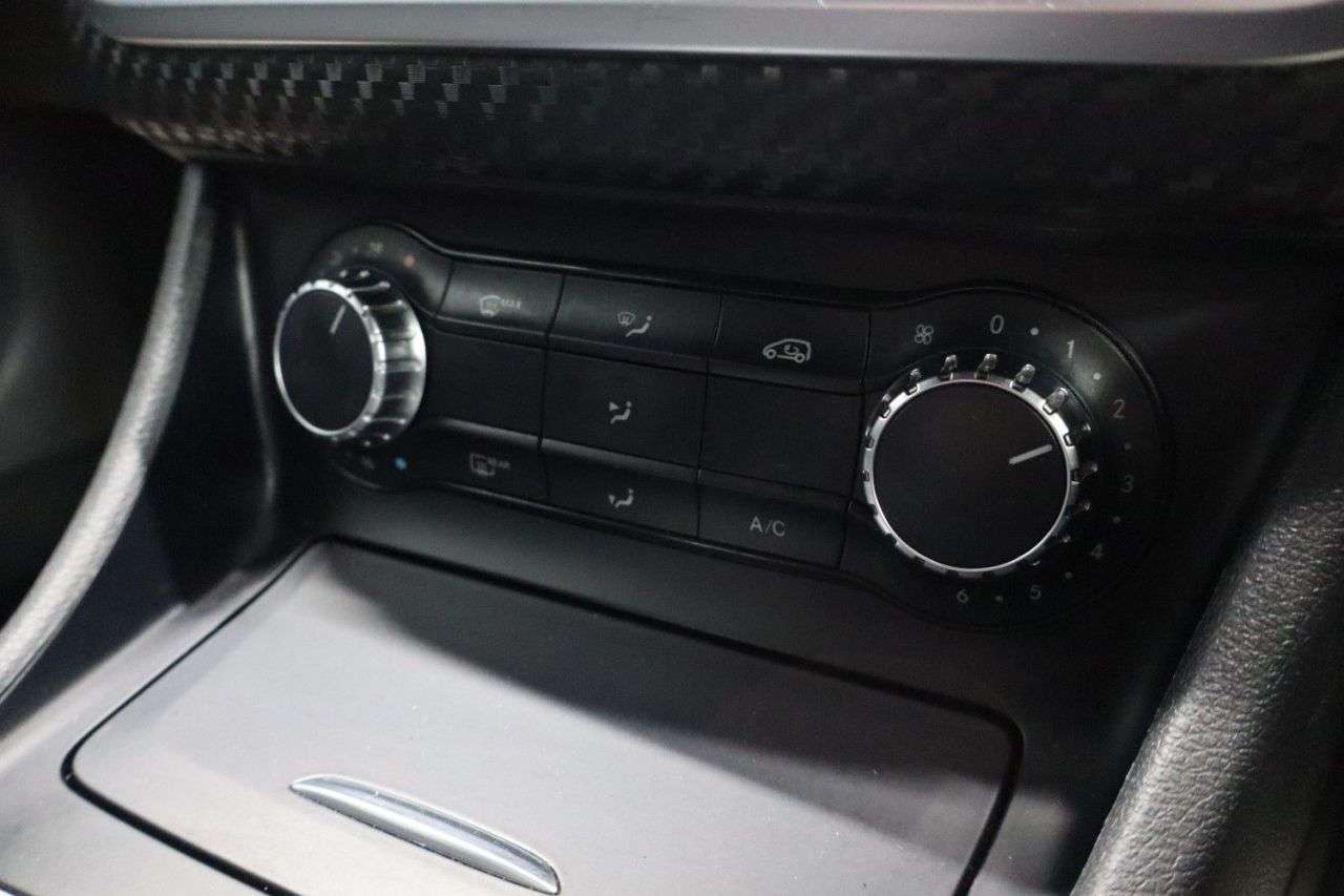 2014 MERCEDES-BENZ A-CLASS 2014 MERCEDES-BENZ A-CLASS