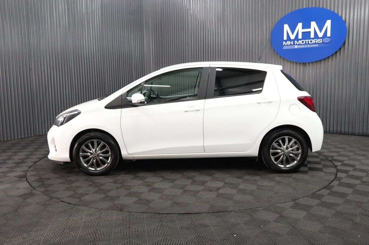 2017 TOYOTA YARIS 2017 TOYOTA YARIS